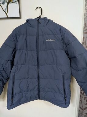 Columbia Women's Navy Hooded Puffer Jacket